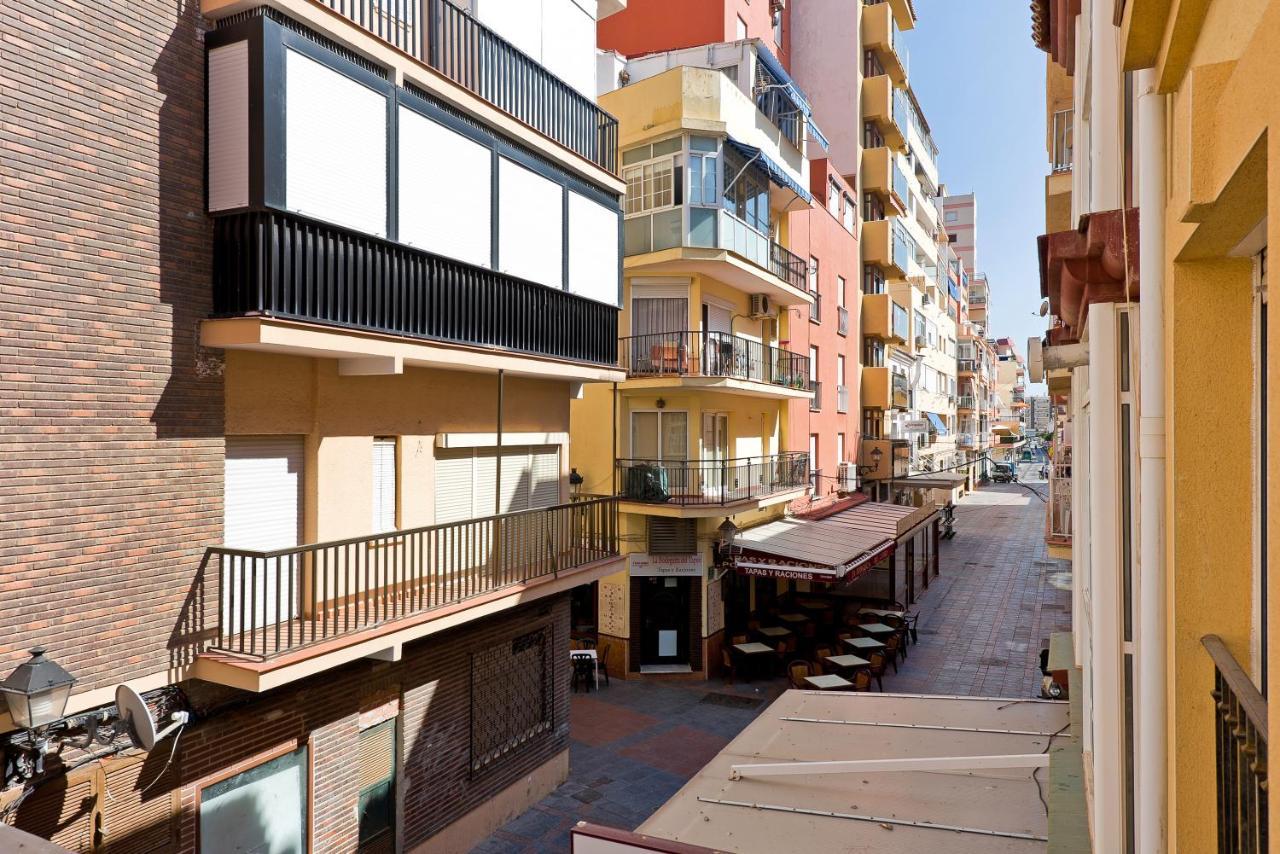 Relaxing Beach Apartment In Fuengirola Parking Exteriör bild